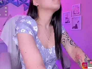 Stripchat Watch Live Sex Cams of kitty_patitas_suavesss
