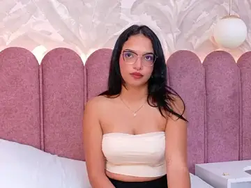 Stripchat Free Live Porn of Maddy-Dove