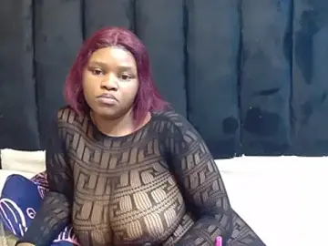 Stripchat Free Porn Cam of SexyBaddieXXX
