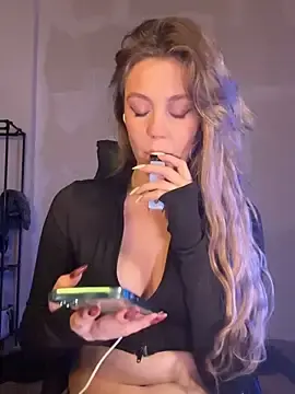 Stripchat Watch Live Sex Cams of meanexx