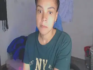 Stripchat Live Sex Cam of shayna_cute
