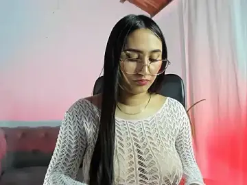 Stripchat Nude Webcam of camila_wood