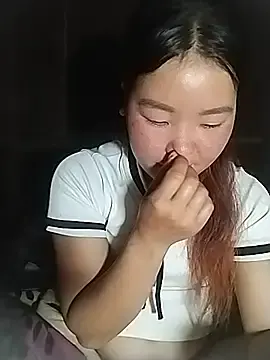 Stripchat Live Sex Cam of lylylove