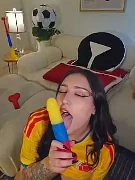 Stripchat Live Sex Cam of ColibriBlack