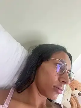 Stripchat Free Porn Cam of karlyn_angels