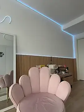 Stripchat Live Sex Cam of streetdoll