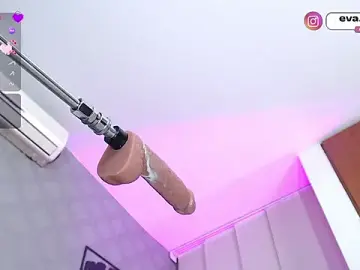 Stripchat Best live sex cam show of eva_cuper