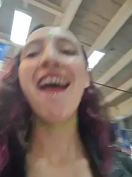 Stripchat Free Porn Cam of _Laary_Lily