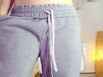 Stripchat Free Live Porn of mia_099