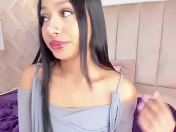 Stripchat Free Live Porn of Anniie_Queen