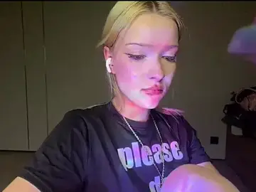 Stripchat Live Sex of Anny_qte