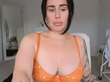 Stripchat Free Live Porn of LibbyLoveHeartx