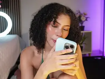 Stripchat Sex Cam of LillyDolls23