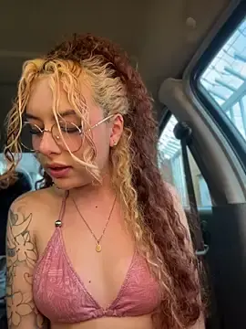 Stripchat Adult Video Chat of Joyce-fire