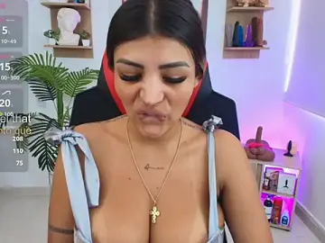 Stripchat Adult Webcam of SALOOMEE__