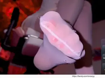 Stripchat Best live sex cam show of Lunaacyy