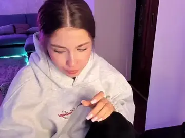 Stripchat Live Sex of Aurora_Glow21