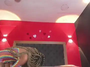 Stripchat Adult Webcams of YayaHilton