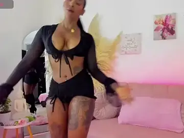 Stripchat Sex Cam of bruneettklaryss
