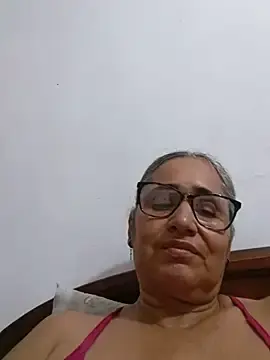 Stripchat Live Sex Cam of _candi