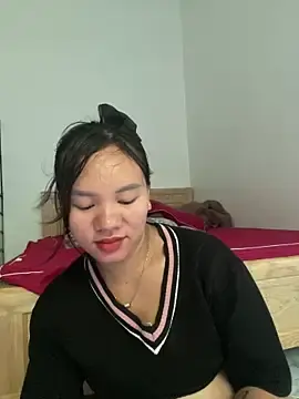 Stripchat Watch Live Sex Cams of Suki-love