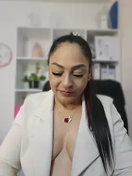 Stripchat Free Porn Cam of Gina_Myers