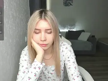 Stripchat Free Porn Cam of adel_miller