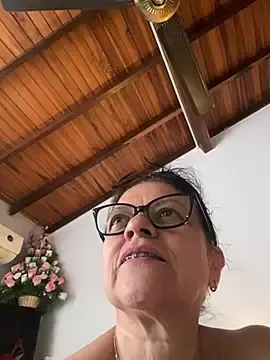 Stripchat Free Porn Cam of Sharongirl07
