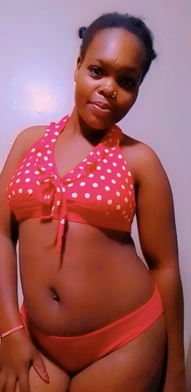 Naughty_Laurah