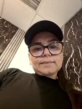 Stripchat Free Porn Cam of MariaPau_83