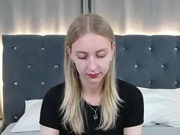 Stripchat Live Sex Cam of RachaelCute