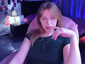 Stripchat Best live sex cam show of KarambaMoon
