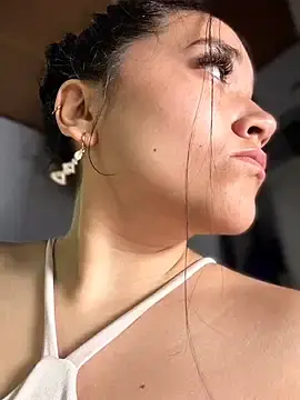Stripchat Free Porn Cam of Veronica_Wins_