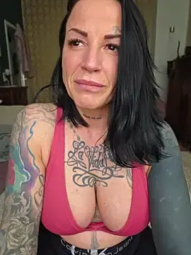 Stripchat Adult Webcam of EmilyDiazofficial