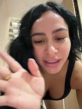 Stripchat Live Sex Cam of MoraFit_