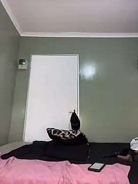 Stripchat Free Porn Cam of _wetaura