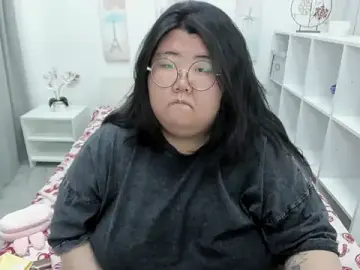 Stripchat Live Sex of Nadine_asian