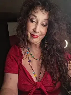 Stripchat Live Sex Cam of GypsyEsmeralda