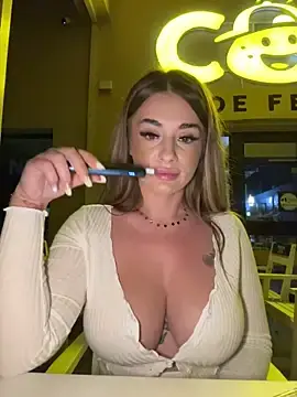Stripchat Free Live Porn of IsabellaEtthan