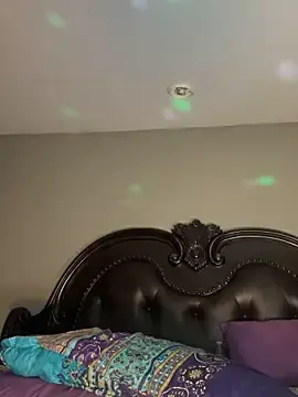 Stripchat Live Sex of RenaThickAss