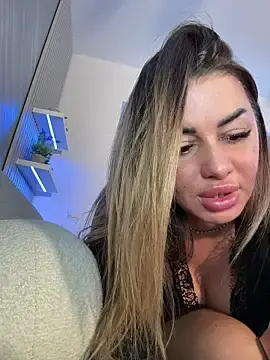 Stripchat Free Porn Cam of KirstieVegas