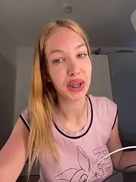 Stripchat Sex Cam of MilaaXOO
