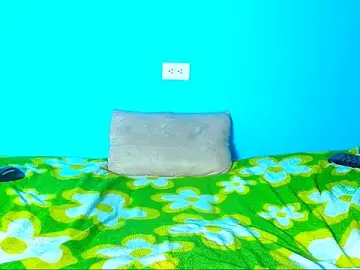 Stripchat Live Sex Cam of xxxsarahot250316