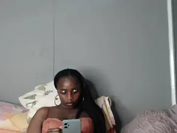Stripchat Adult Webcam of Jah-Queeny