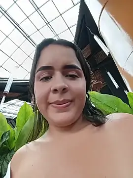 Stripchat Free Porn Cam of Julieth_hot-69