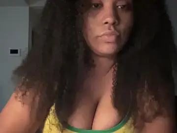 Stripchat Live Sex Cam of godnessvenusx