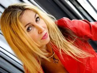 Xlovecam Adult Video Chat of StarCrystal