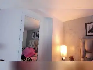 Xlovecam Free Porn Cam of SyraPalmer