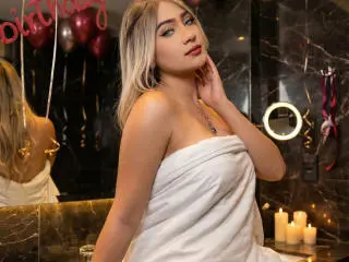 Xlovecam Adult Webcams of VictoriiaGrey