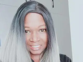 Xlovecam Free Live Porn of PrettyAriah